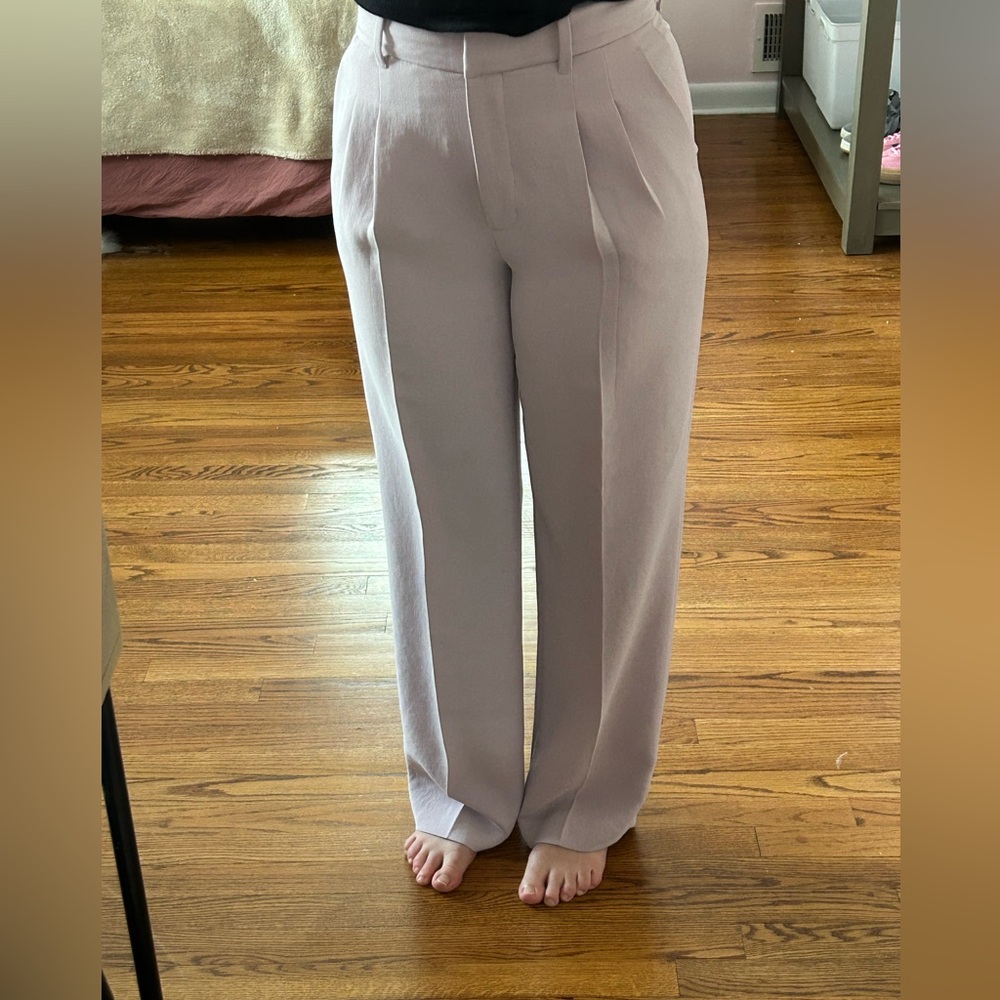 Elegant Women's Pants in Light Gray